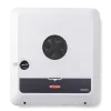 Invertor Fronius GEN24, imagine reprezentativă pentru dimensionarea puterii panourilor față de invertor